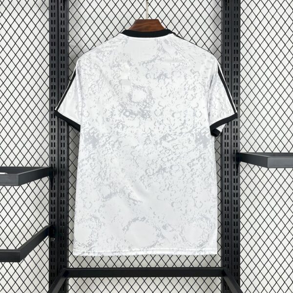 Juventus 2024/25 Nasa-Inspired Lifestyle Collection Jersey - Image 2