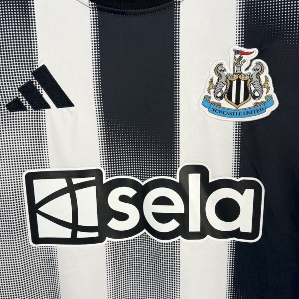 Newcastle United 2025/26 Home Jersey - Image 5