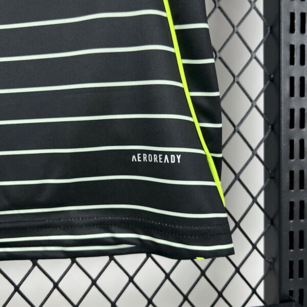 Celtic 2025/26 Away Jersey - Image 3