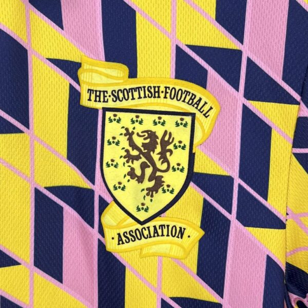 Scotland 1988/89 Third Retro Jersey - Image 4