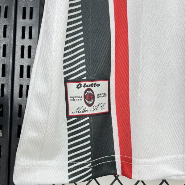 Ac Milan 1997/98 Away Retro Jersey - Image 5