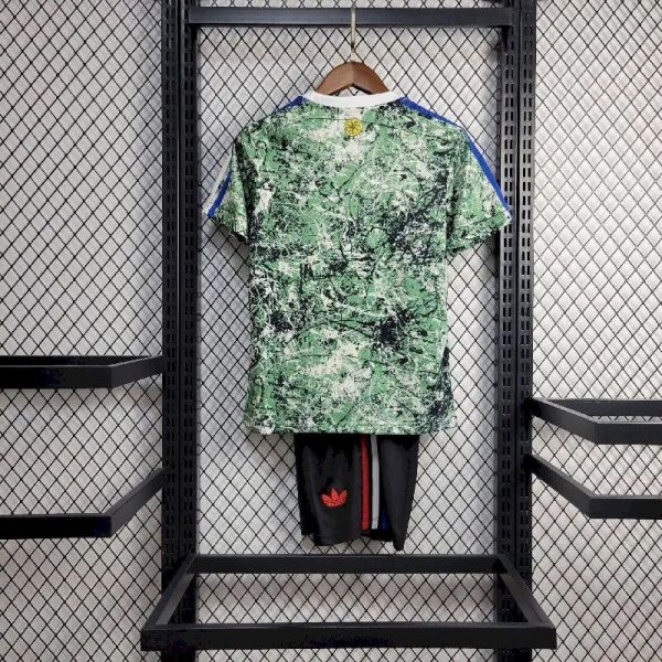 Manchester United 2024/25 Stone Roses Originals Icon Edition Kids Kit - Image 6
