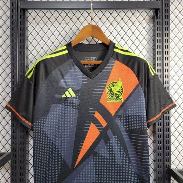Mexico 2024/25 Goalkeeper Jersey - Image 9