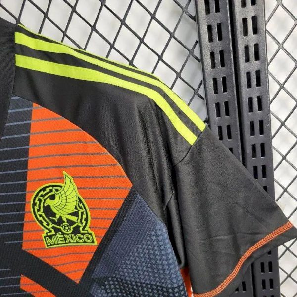 Mexico 2024/25 Goalkeeper Jersey - Image 4