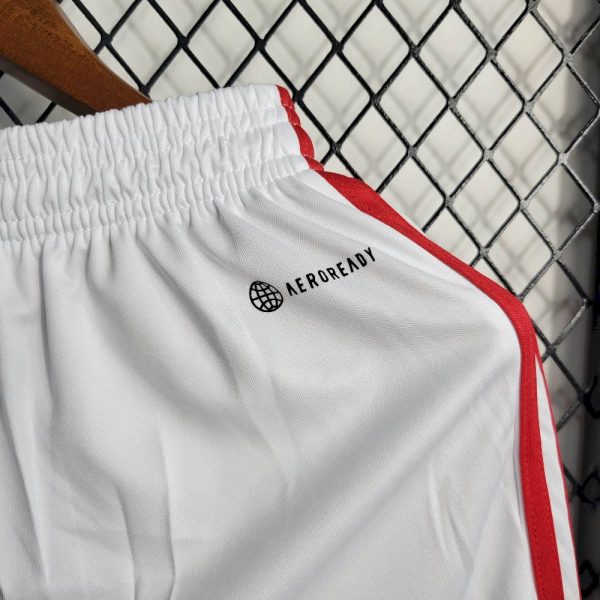 S.c Internacional 2023/24 Home Shorts - Image 3
