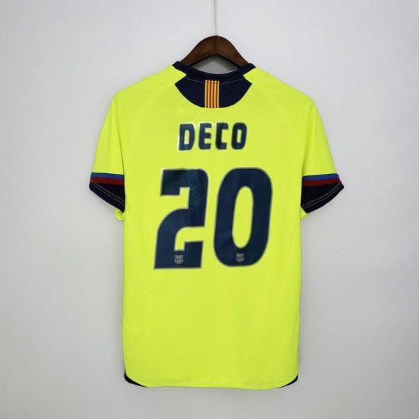 Barcelona 2005/06 Away Retro Jersey - Image 10