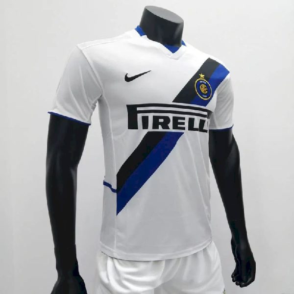 Inter Milan 2002/03 Away Retro Jersey - Image 2
