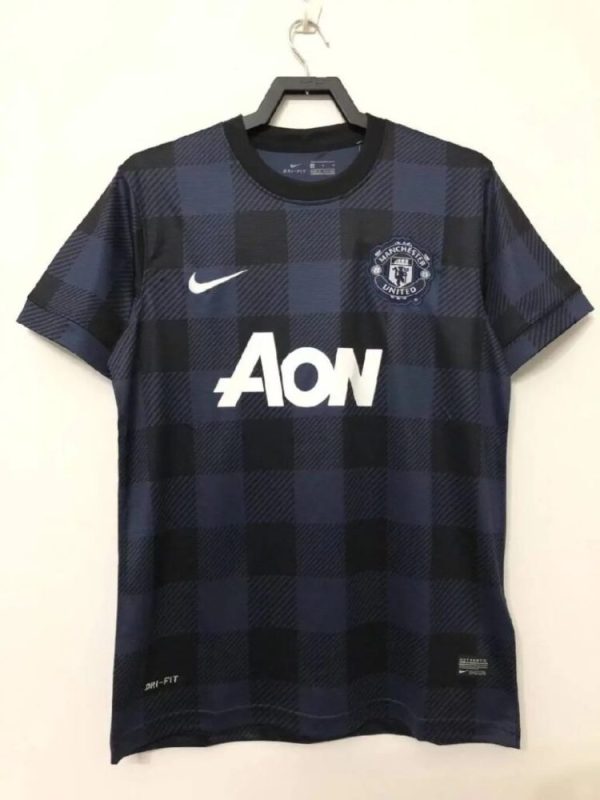 Manchester United 2013/14 Away Retro Jersey - Image 5