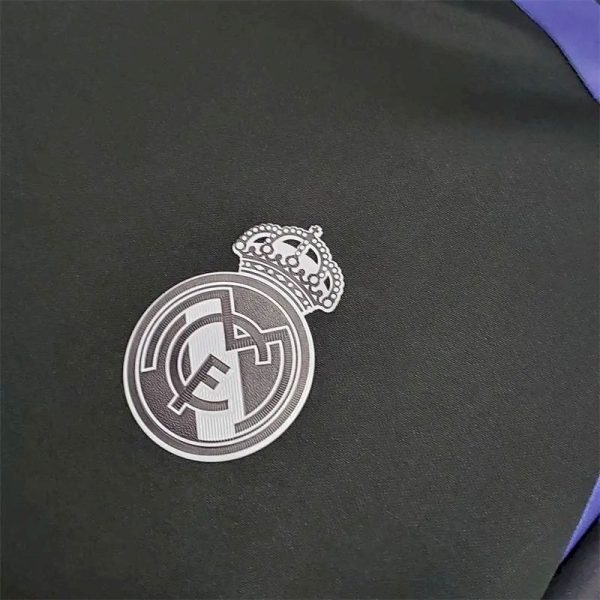 Real Madrid 2015/16 Third Long Sleeve Retro Jersey - Image 5