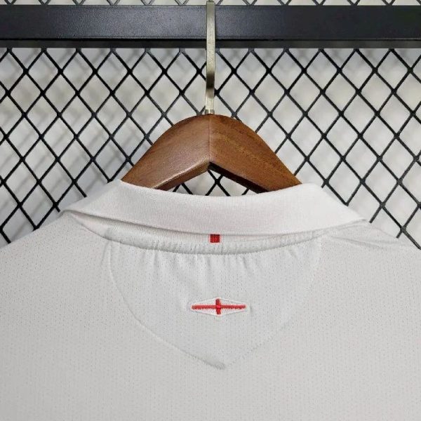 England 2005 Home Long Sleeves Retro Jersey - Image 8