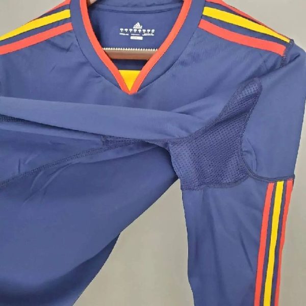 Spain 2010 World Cup Away Long Sleeves Retro Jersey - Image 3