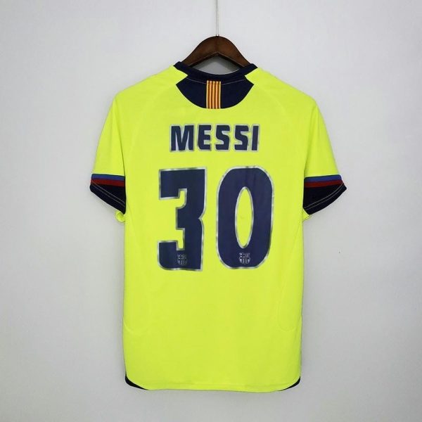 Barcelona 2005/06 Away Retro Jersey - Image 8