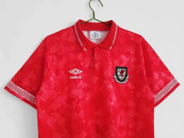 Wales 1990/92 Home Retro Jersey - Image 10