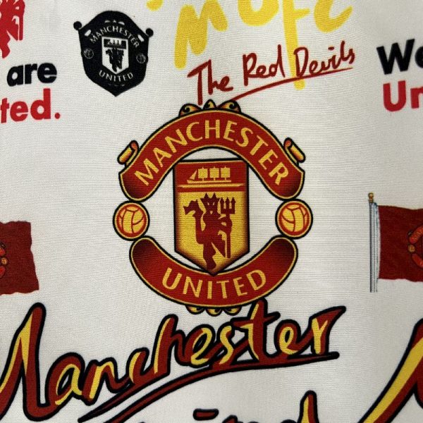 Manchester United 2023-24 Double-Sided Windbreaker - Image 8