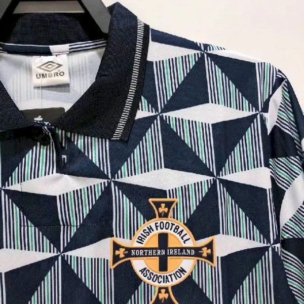 Northern Ireland 1990/1992 Home Retro Jersey - Image 3