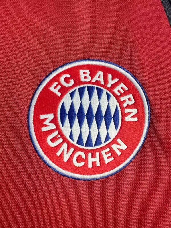 Bayern Munich 2001/02 Home Retro Jersey - Image 3