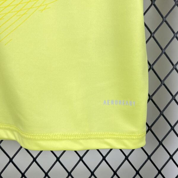 Arsenal 2025/26 Yellow Goalkeeper Jersey - Image 4