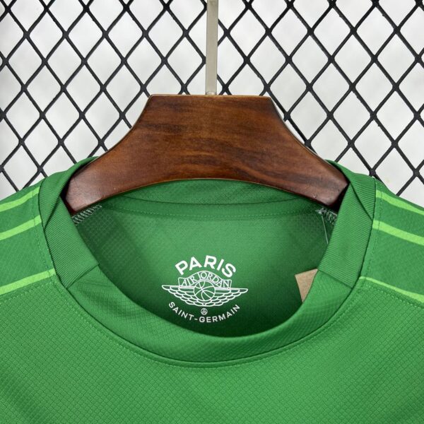 Paris Saint-Germain 2025/26 Green Goalkeeper Long Sleeves Jersey - Image 8