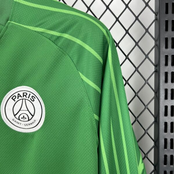 Paris Saint-Germain 2025/26 Green Goalkeeper Long Sleeves Jersey - Image 3