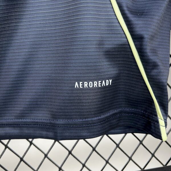 Real Madrid 2025/26 Away Long Sleeves Jersey - Image 3