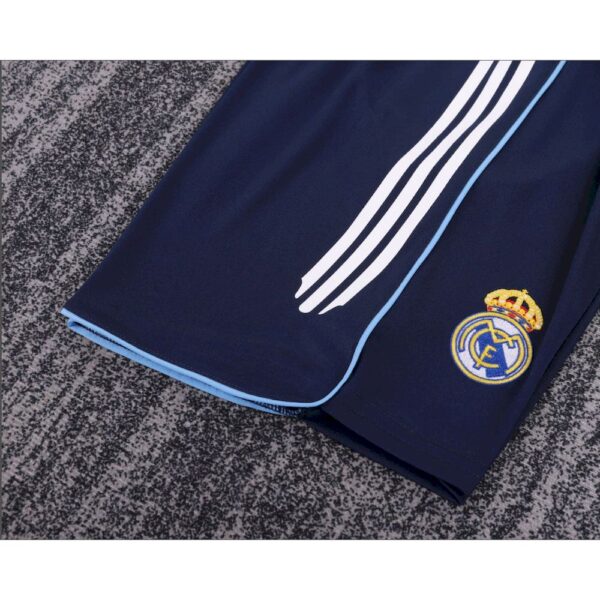 Real Madrid 2005/06 Away Kids Retro Jersey And Shorts - Image 4