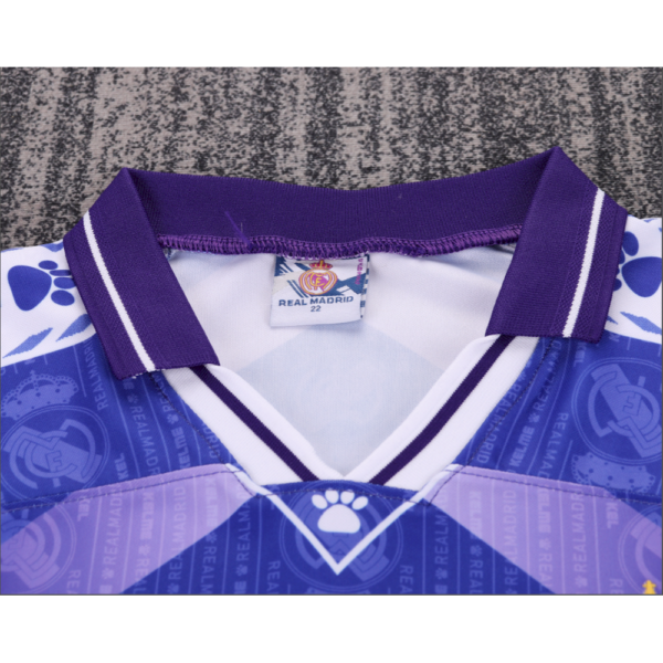Real Madrid 1996/97 Away Kids Retro Jersey And Shorts - Image 3