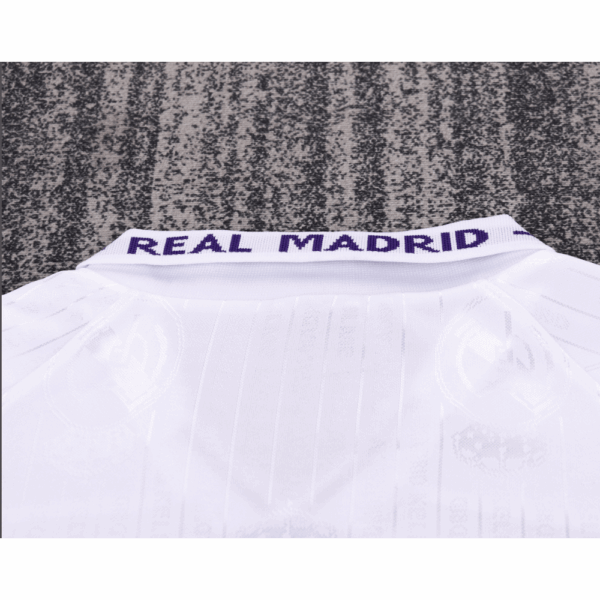 Real Madrid 1996/97 Home Kids Retro Jersey And Shorts - Image 3