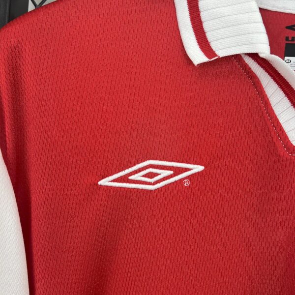 Celta Vigo 2001/02 Away Retro Jersey - Image 6