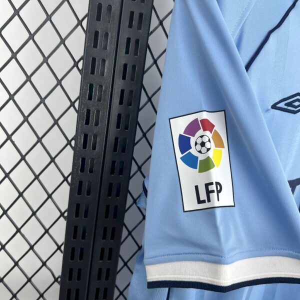 Celta Vigo 2001/02 Home Retro Jersey - Image 3