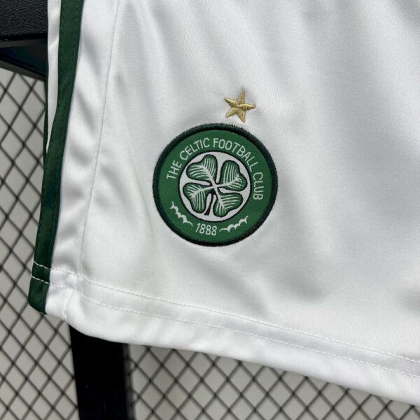 Celtic 2025/26 Home Kids Kit - Image 4