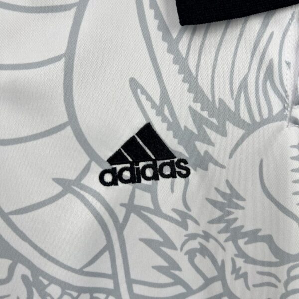 Real Madrid 2022/23 Dragon Kids Kit - Image 9