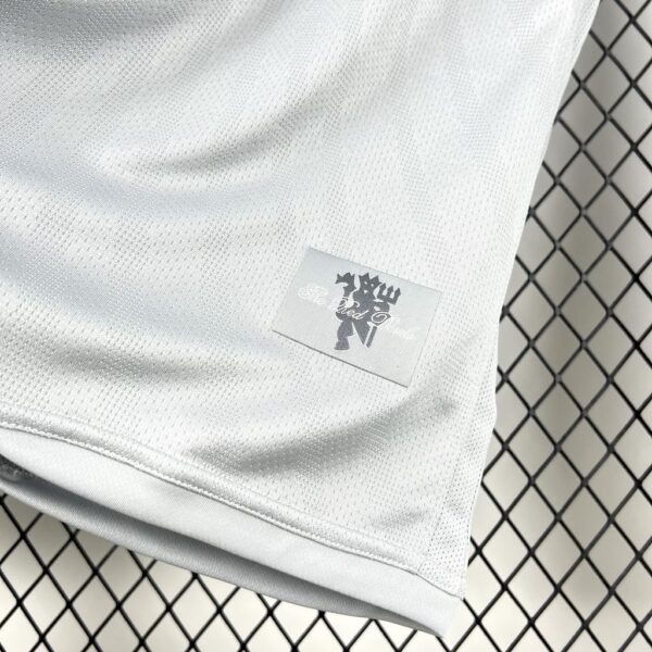 Manchester United 2007/08  Grey Goalkeepe Long Sleeves Retro Jersey - Image 5