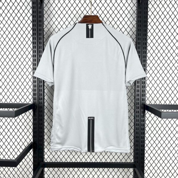 Manchester United 2007/08 Grey Goalkeeper Retro Jersey - Image 2