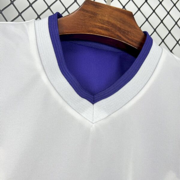 Real Madrid 2002/03 Reversible Double-Sided Third Retro Jersey - Image 3