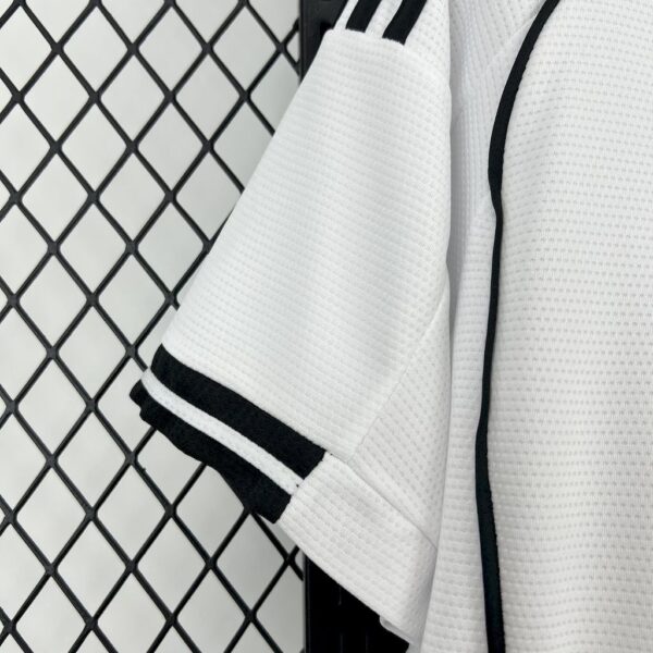 Besiktas 2025/26 Home Jersey - Image 8