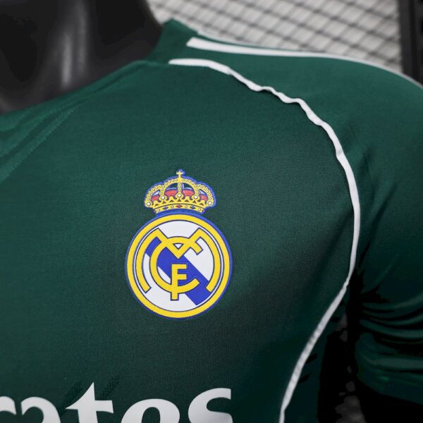 Real Madrid  2025/26 Green Special Edition Jersey Player Version - Image 8