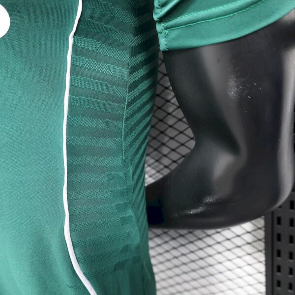 Real Madrid  2025/26 Green Special Edition Jersey Player Version - Image 4