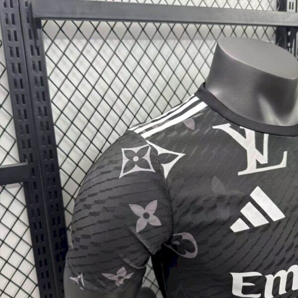 Real Madrid 2025/26 Black Louis Vuitton Jersey Player Version - Image 6