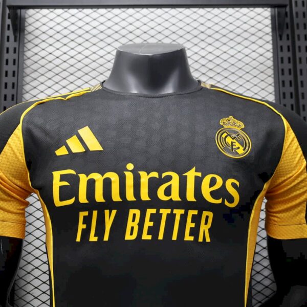 Real Madrid 2025/26 Black Especial Jersey Player Version - Image 5