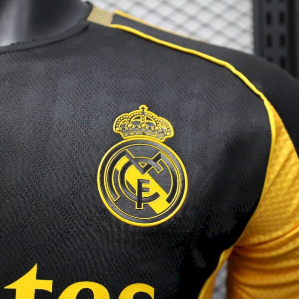 Real Madrid 2025/26 Black Especial Jersey Player Version - Image 4