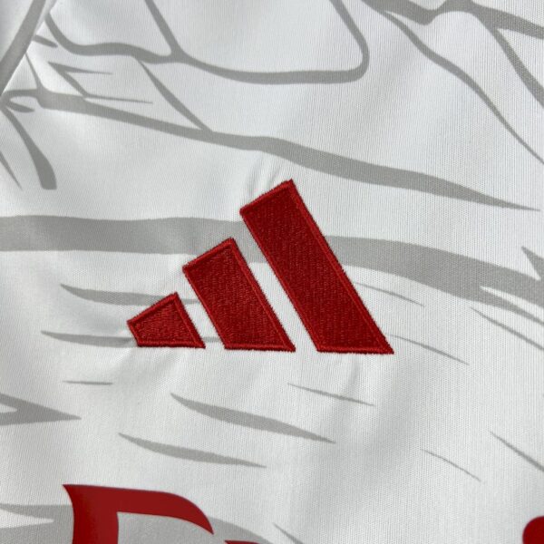 Benfica 2025/26 White Concept Version Jersey - Image 6