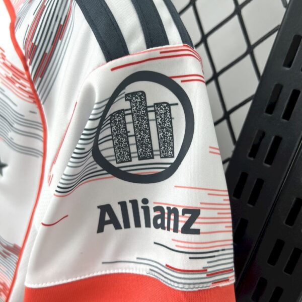 Bayern Munich 2025/26 Away Womens Jersey - Image 4