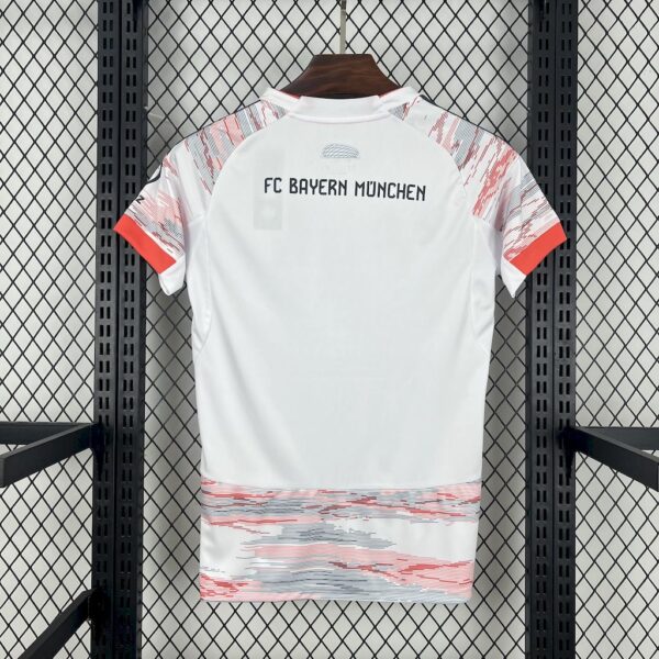Bayern Munich 2025/26 Away Womens Jersey - Image 2