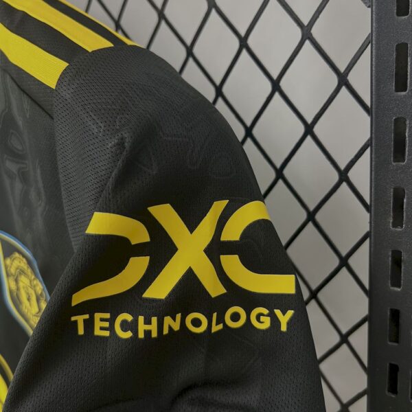 Manchester United 2025/26 Third Womens Jersey - Image 4
