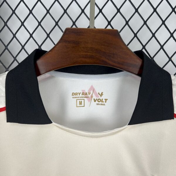 Vitoria 2025/26 Beige Goalkeeper Jersey - Image 8