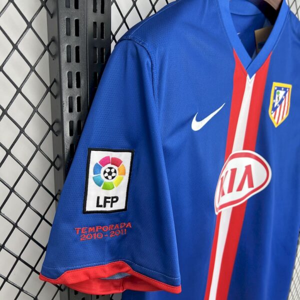 Atletico Madrid 20101/1 Away Retro Jersey - Image 6
