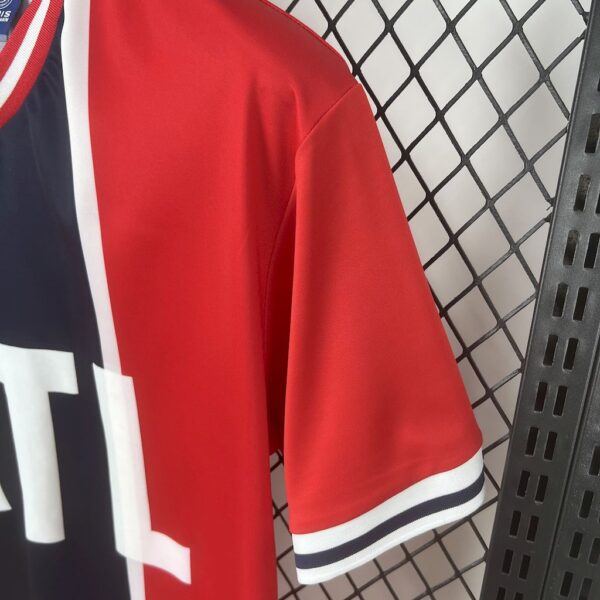 Paris Saint-Germain 1975 Away £¨11Number£©Retro Jersey - Image 4