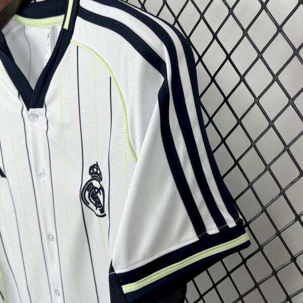 Real Madrid 2025/26 Us Pack Jersey - Image 4