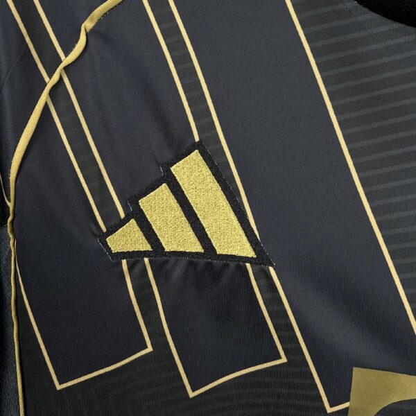 Bayern Munich 2025/26 Black Gold Special Edition Jersey - Image 7