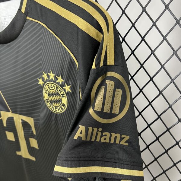 Bayern Munich 2025/26 Black Gold Special Edition Jersey - Image 4